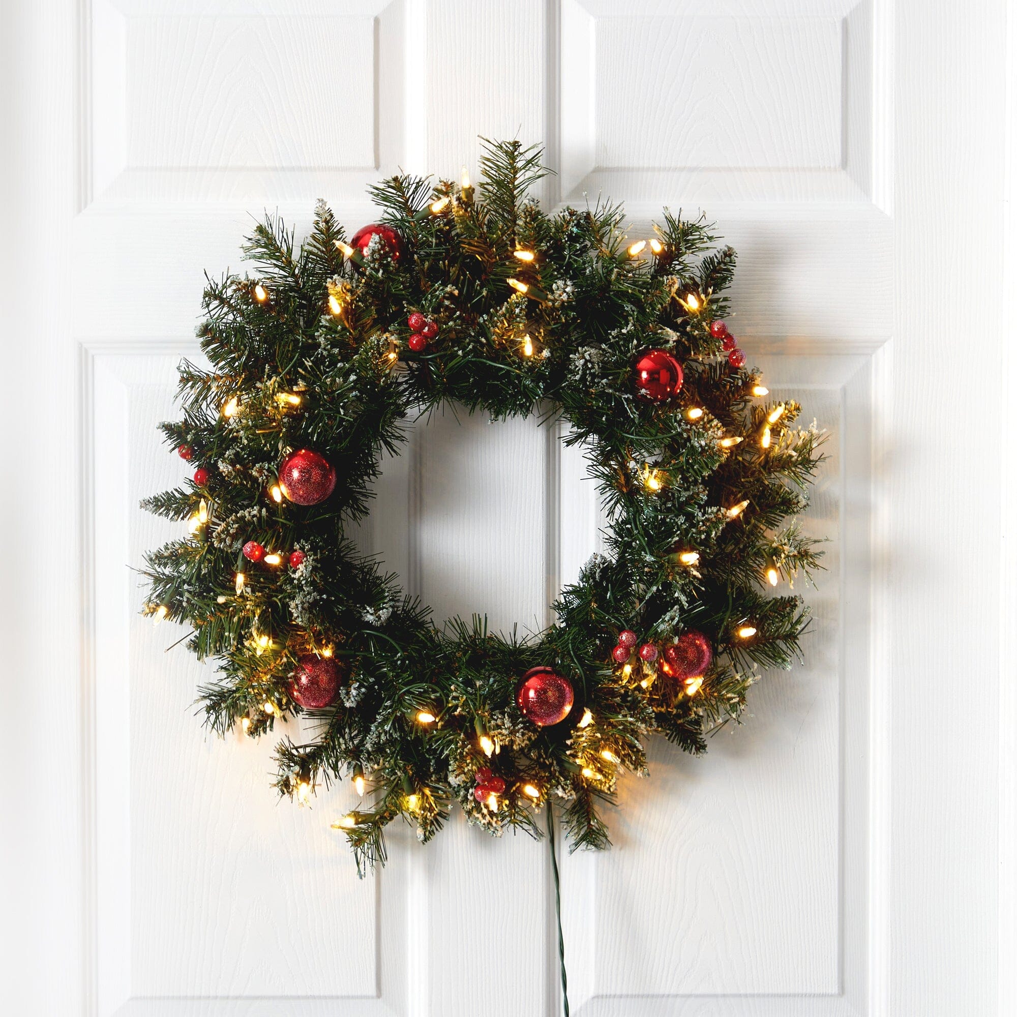 MIXED WHITE WREATH in Miami, FL