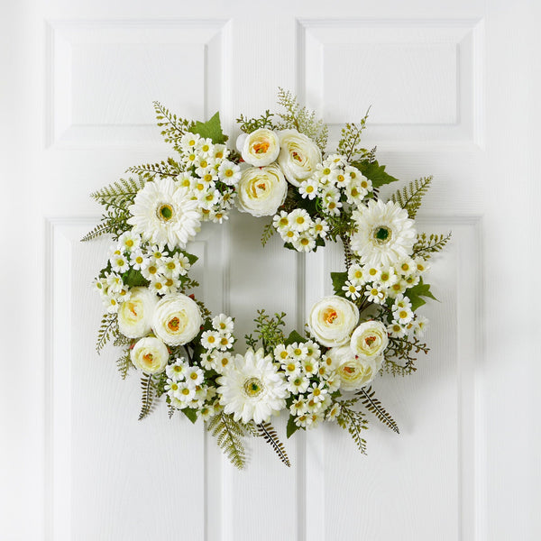 24” Mixed Daisy’s and Ranunculus Wreath