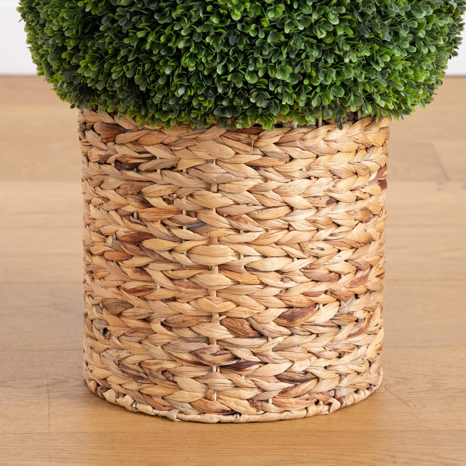 24" UV Resistant Artificial Boxwood Ball Topiary in Hyacinth Weave Basket (Indoor/Outdoor)